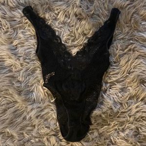 Moving SALE 🚚 5/$5 jones ny intimates bodysuit